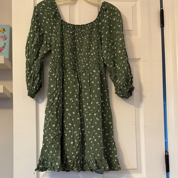 Chenault Other - Girls Green Floral Smocked Mini Dress